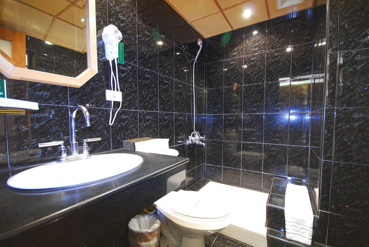Karo Hotel Гаосюн Экстерьер фото